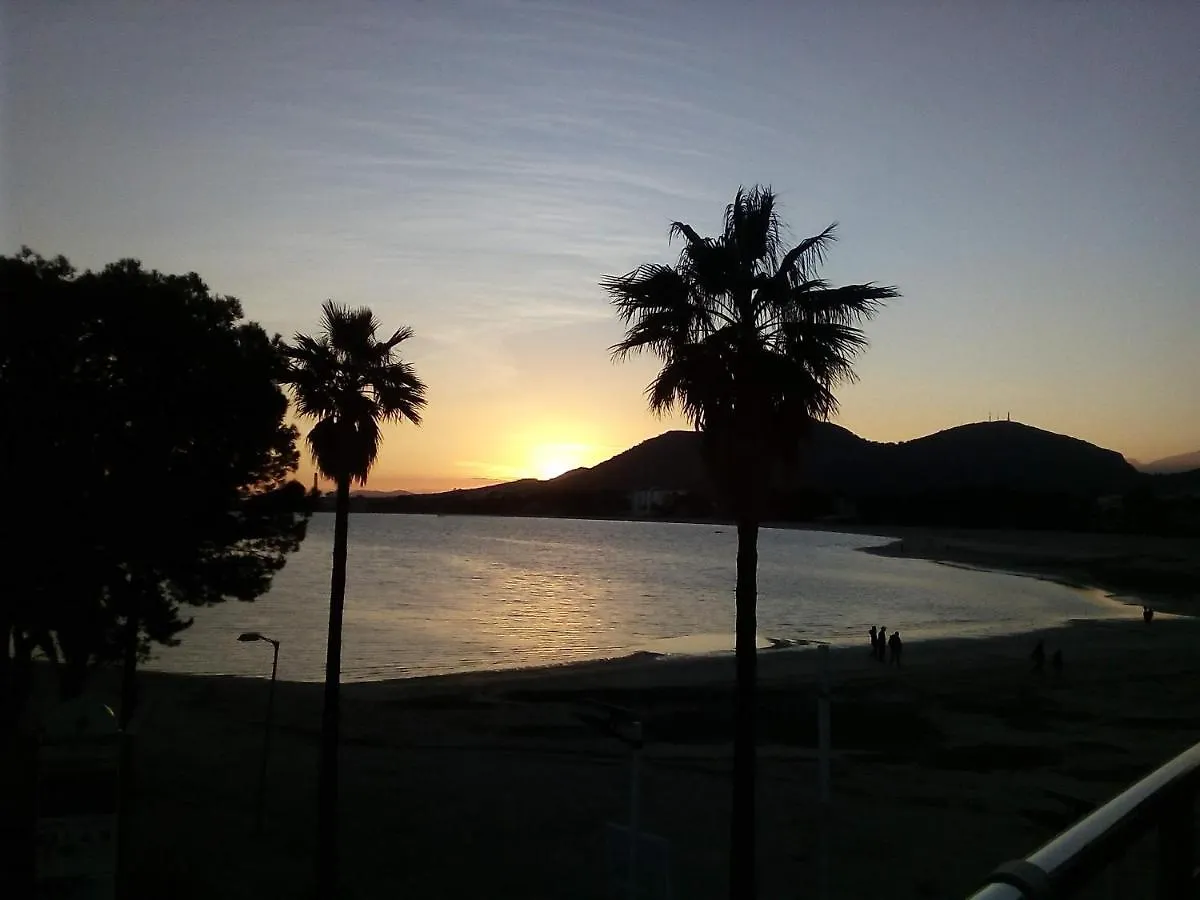 Laura Sunbeach location